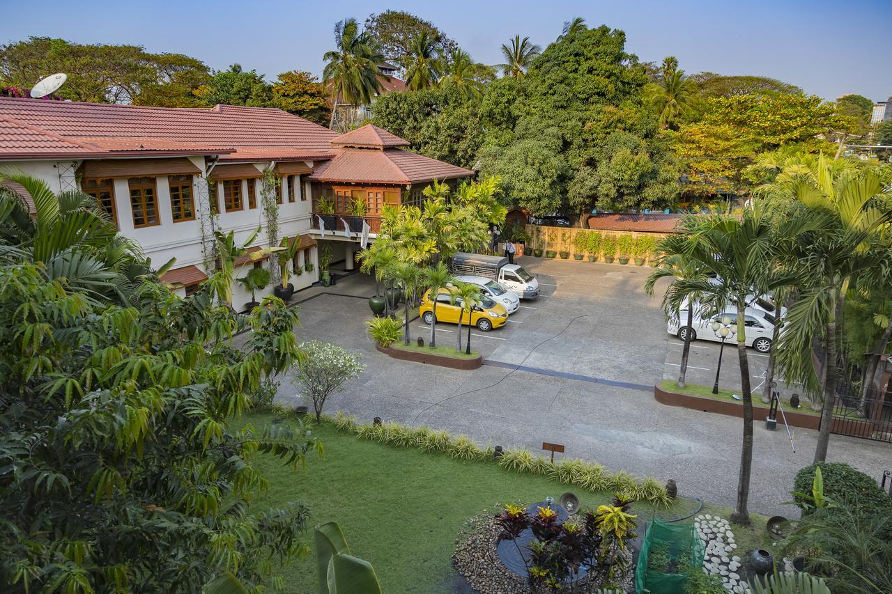 Savoy Hotel Yangon Exterior foto